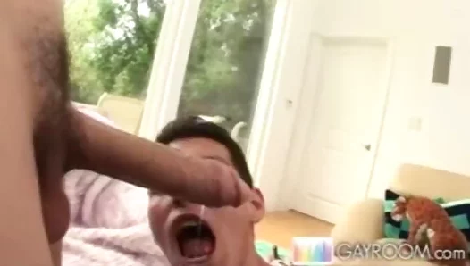 Wild Outdoor Pleasures: Handsome Pool Boy Enjoys Intimate Cock Cleaning Adventure