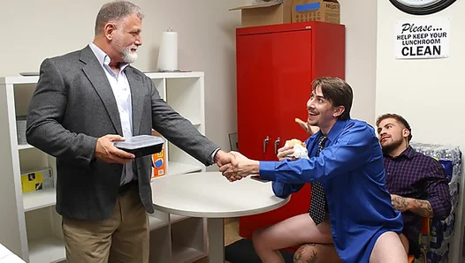 Jack Hunters Sizzling Office Affair: Keith Foxxx Teases as Rick Kelson Looks On