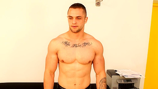 Busty Beefcakes Audacious Audition: Raw, Deep Thrusts Ignite Passion – GayPornX