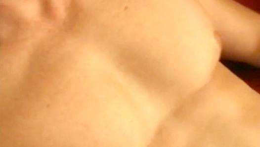 Mature Logans Intense Solo Session: Exposing His Hung Ripples for Fans