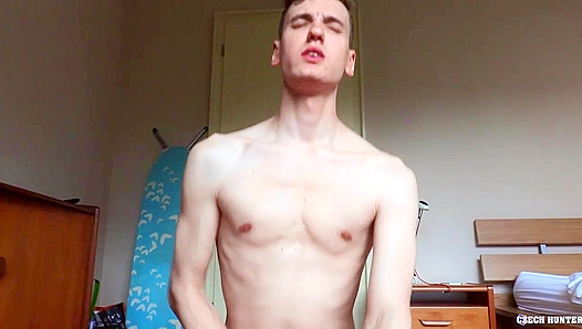 Czech Hunter: Scorching Summer Hookup – Hung Stud Dominates Under the Sweltering Sun