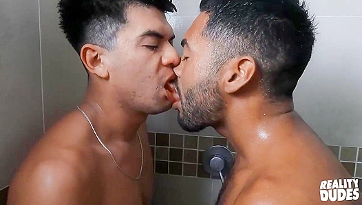 Sizzling Shower Seduction: Athuel Sauls Gets Stuffed by Passionate Latino Lover –