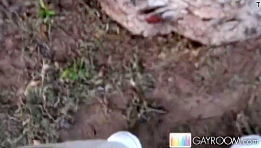 Caught on Camera: Hunky Stranger Spurts Load in Public Park – XGaySpy