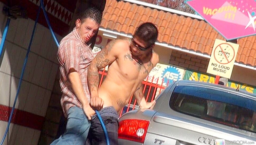 Filthy Fun at the Car Wash: Mario Montanas Steaming Hot Encounter – GayXXX