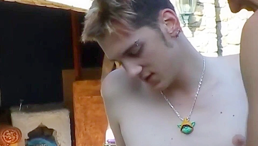 Steamy Forest Hookups: Leo Mikas Raw Outdoor Gay Sex Escapades – GayPornAdventures 18+
