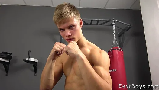 Leo Jonas Chiseled Physique Takes Center Stage in Sizzling Audition – FreshMeatCasting