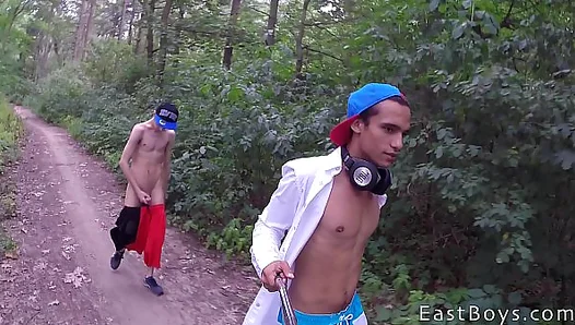 Sun-Kissed Beach Boys Get Down in Steamy Coastal Encounters – AdorableTwinks 18+