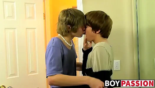 Young Twinks Ecstasy: Screaming Through a Hardcore Fk Session