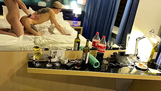 Rookie Bottoms Audacious Debut: Hipster Proves Versatile on Thick Meat – GayPorns 18+
