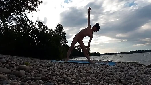 Bareback Beach Yoga: Jon Arteen Captures Slim Naked Boys Flexibility and Desire