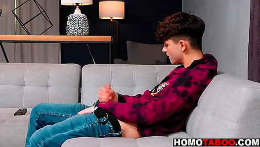 Steamy Stepbrother Threeway: Young Boys Hardcore Fuck Sessions with His Porn Star Sibling