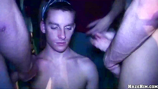 Steamy Hands Work in Unison as Thick Cream Fills the Boys Face - HazeHim