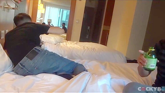 Naughty Amateur Studs Thrill With Their Thick, Confident Dicks – GayPrideX 18+