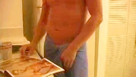 : Thick-Thighed Stud Brags About His Insatiable Hung as He Fucks Himself Ferociously –