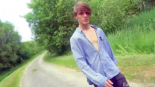 Bulging Beefcakes Crave Huge Meat – EastBoys 18+