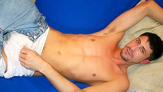 Gabes Steamy Solo Session: Hard-Cock Jerking for Your Pleasure – GayXXX 18+