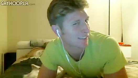 Blonde Adonis Masturbates His Thick Rod, Savoring Intense Pleasure – GayHooplea