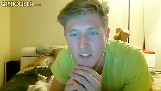 Blonde Adonis Masturbates His Thick Rod, Savoring Intense Pleasure – GayHooplea