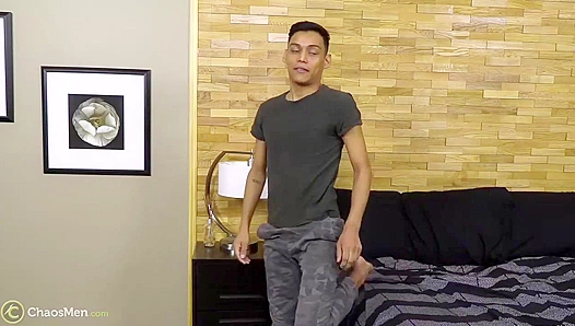 Jays Thick Cock Plunges Deep into His Hungry Hole – ChaosMen