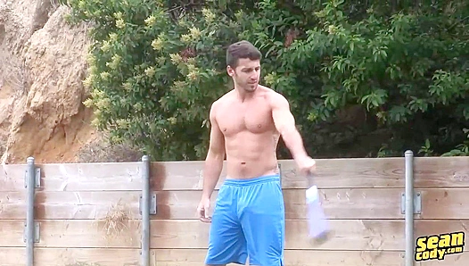 Steamy Live Broadcast: Baseball Fans Explosive Blow Job On-Camera – Sean Cody 18+