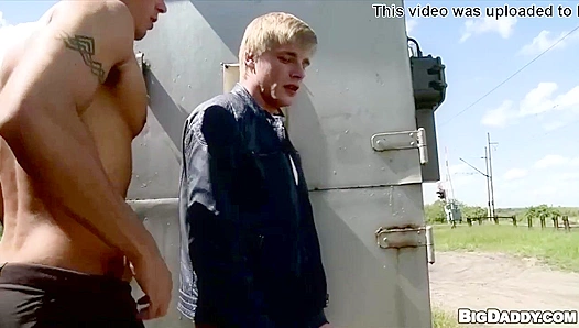 Bareback Public Passion: Fernando Torres and Jack Riders Steamy, Uninhibited Threeway –