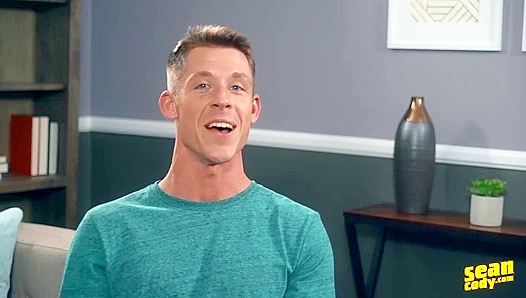 Palmer Takes Aim for a Face-Filling Finish: Live Cum Battle on SeanCodyX