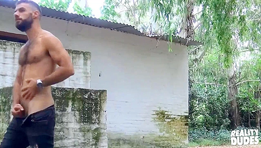 Rodri Emis Wild Outdoor Fling: Feeling Up Raw Dudes Under the Sun – RealityDudes 18+