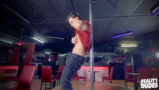 Lean Dancers Steamy Self-Love Session: Philippes Solo Stripdown Ends in a Sizzling Orgasm