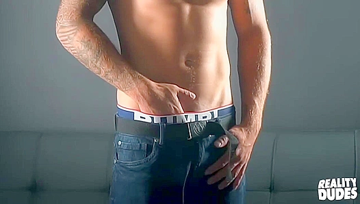 Ripped Muscle Man Tony Sosa Exposes Himself and Fucks His Hands – RealityDudes 18+