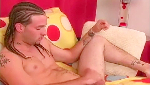 Miguel Joins the Thrust, Churning in Tight Threeway Fraternity Fun – GayPornCircle 18+