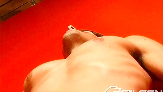 Tempting Natures Calling: Brunette Hunk Jeremy Teases Outdoors – GayStepFun 18+