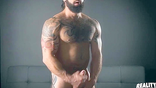 Manuels Muscular Form Exposed: Thick, Ready Uncut Cock Awaits RealityDudes