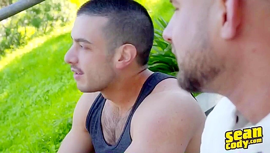 Manny Joshs Hung Stud Goes Unprotected - SeanCody