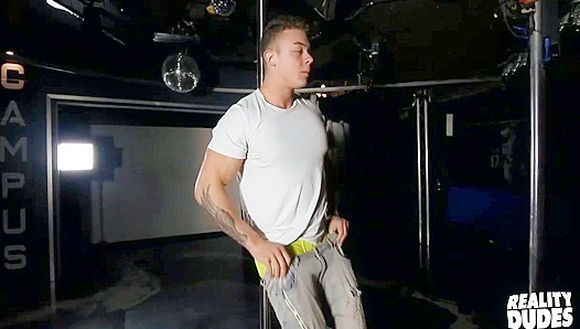 Jacksons Sultry Solo Strip Down Captured Live on Cam: A Steamy RealityDudes Exclusive
