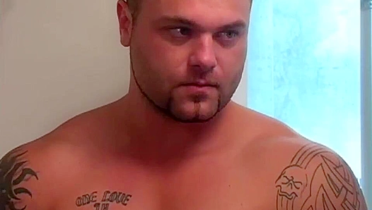 Beefy Brians Big Solo Show: Thirsty for Touch, He Strokes His Girthy 30-Plus Dick – Hot