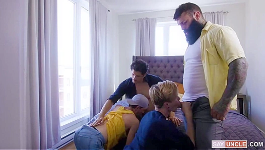 Four Hands, Four Hard Cocks: Twinks Go Crazy in Steamy Multi-Guy Session – TinyGays