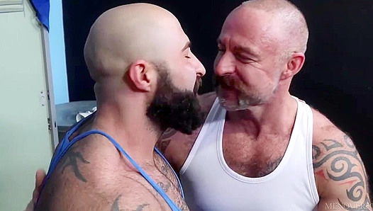 Atlas Grant Montreals Musclebear Raw Rendezvous - Unleashing 30+ Beefcakes Animal
