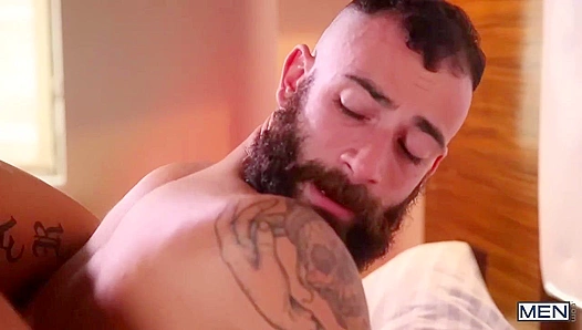 Steamy Seduction: Max Wilde Claims Stephen Hartes Ass in Sizzling Missionary Thrusts –