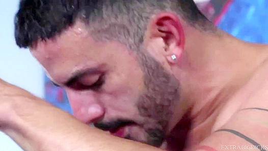 Cesar Rossi Meets Jacob Woods Massive 8-Incher for Their Debut Fuck Session – 18+