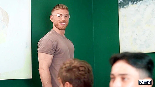 Victorious King Craves Raw Gay Action: Steamy Fuck After Thrilling Match – Cameron