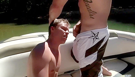 Micah Tonys Raunchy Outdoor Buttfuck Escapade - GayPornHub 18+