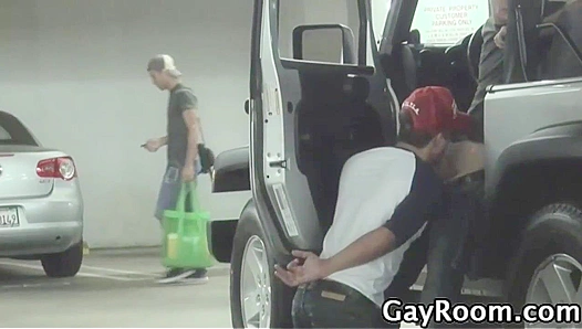 Bryce Stars Secret Road Trip Oral: Deep-Throating in the Backseat – GayXXX
